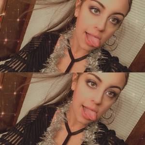 Meet your Posher, Alexis